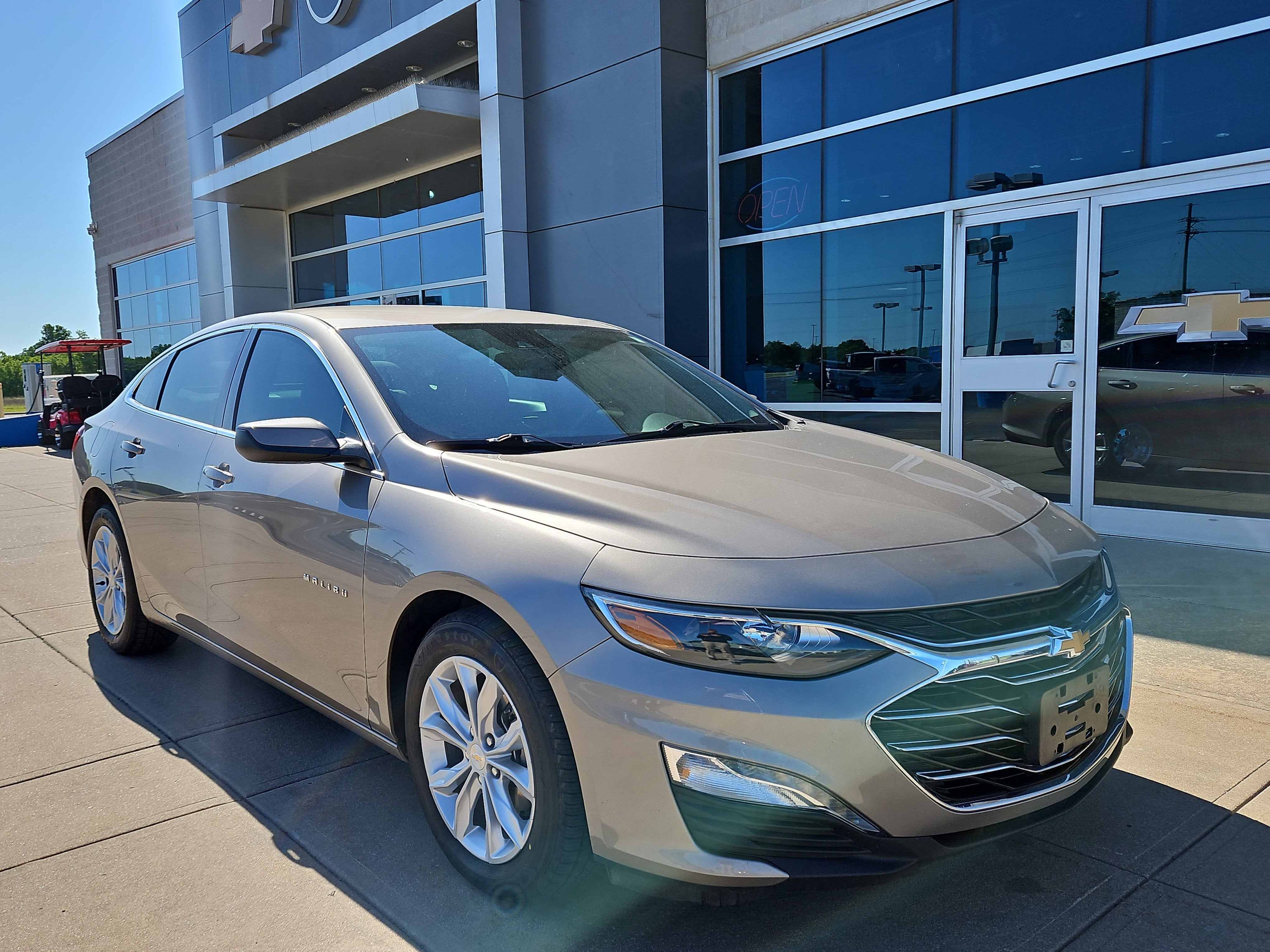 2025 Chevrolet Malibu 1LT in Mineral Gray Metallic — front three-quarter view